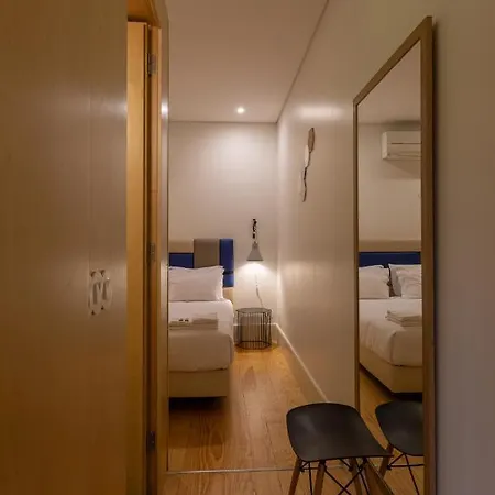 Apartment Orm - Almada Balcony Porto